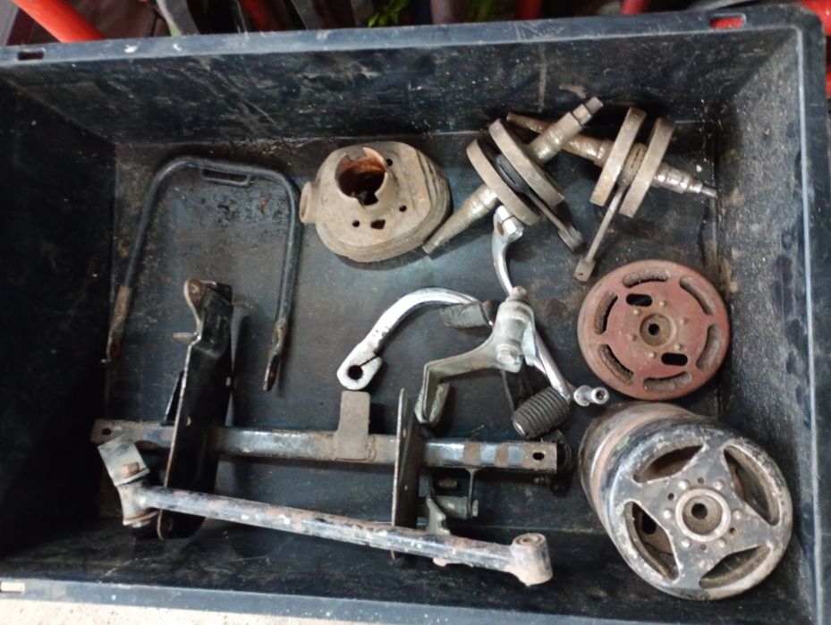 Simson amortyzatory cylinder szczęki gumy stopka wał głowica