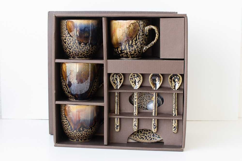 Serviço de canecas em porcelana - Novo