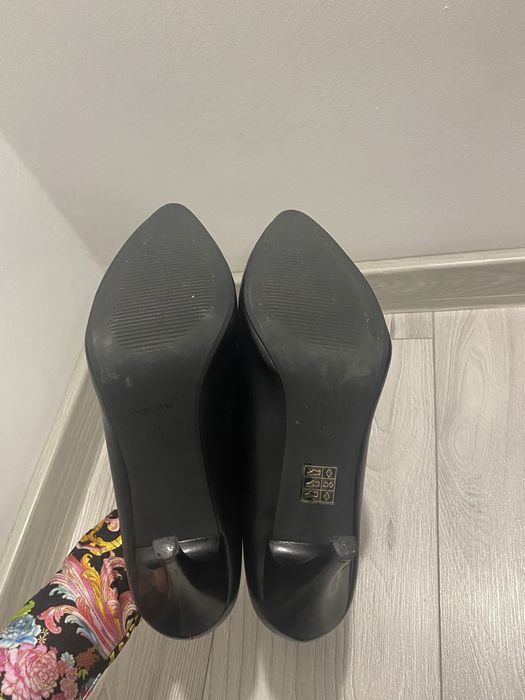 Czarne czółenka szpilki Sergio Leone skórzana wkładka 40