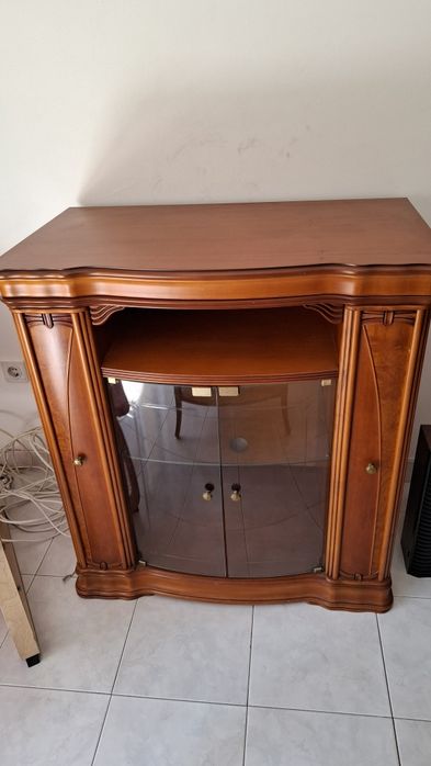 Mesa tv bar em cerejeira com tampo giratório