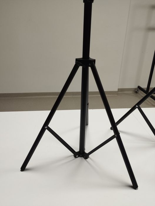 Zestaw dwóch stojaków