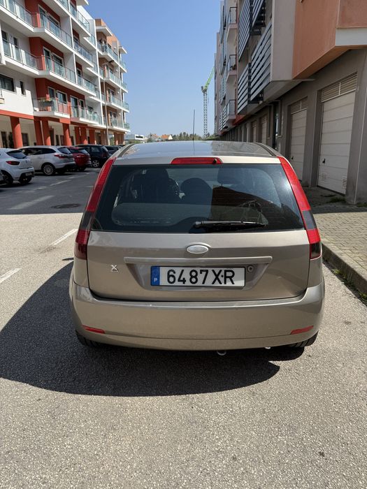 Vendo Ford Fiesta 1.2 gasolina 2004