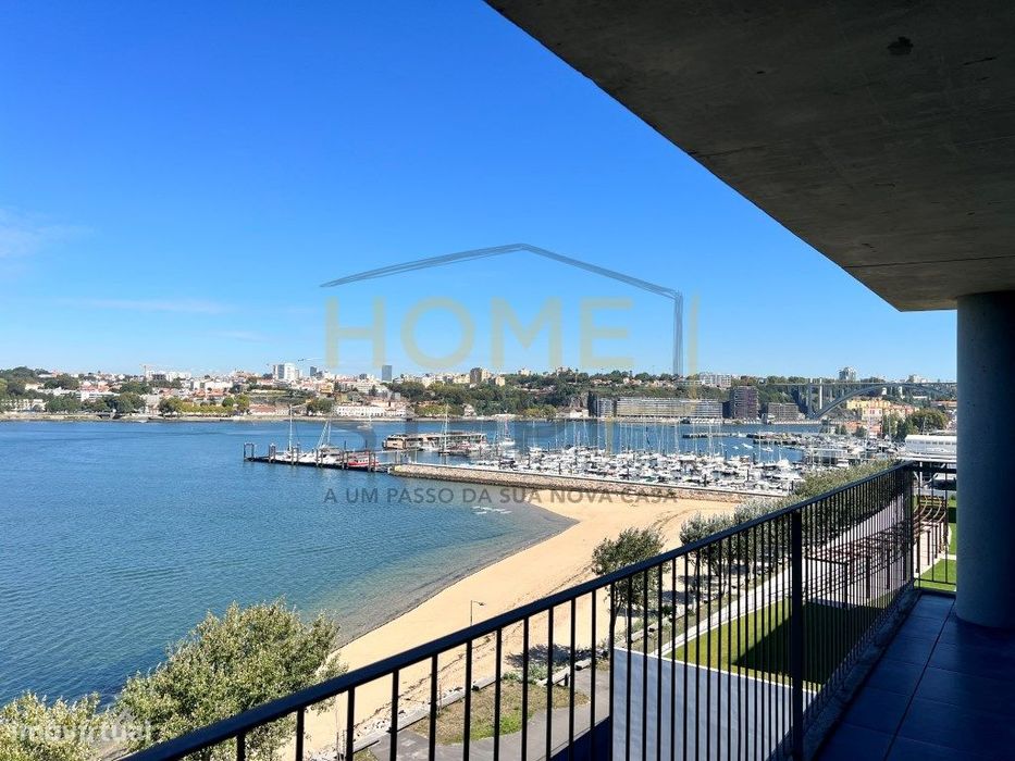 Apartamento T3 com Vista Rio, Edifício Cais D'Afurada