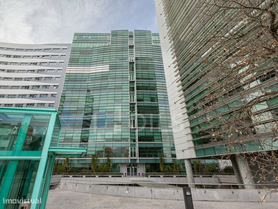 Office for rent - Adamastor Building, Parque das Nações