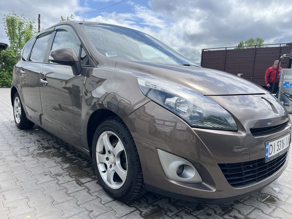Продам авто з пробігом Renault Grand Scenic