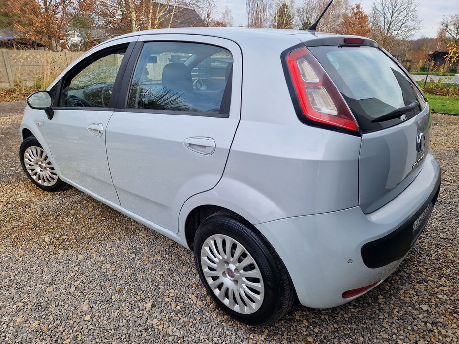 Fiat punto evo 1.4 benzyna. Niski przebieg. SUPER KOLOR