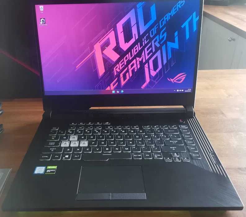 ASUS   R.O.G. STRIX G531 i5-9300H GTX1650 SSD-256GB 15,6"FHD IPS 120Hz
