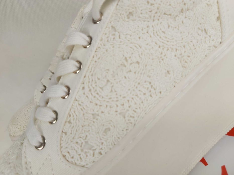 Nowe Sneakersy trampki GUESS plarforma ażur koronka 39 a320