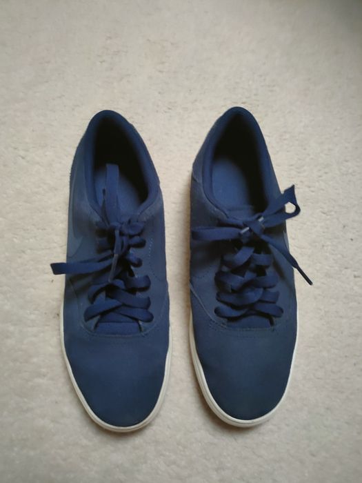 Nike sneakersy chłopięce młodzieżowe zamszowe granat rozmiar 38