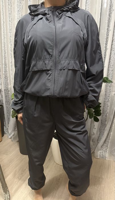 Продам спортивный костюм R.YPE