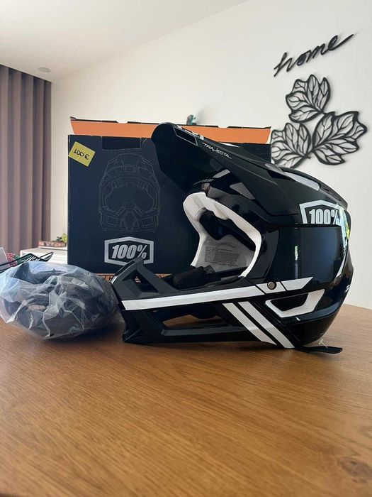 Capacete 100% - TRAJECTA - M - NOVO!