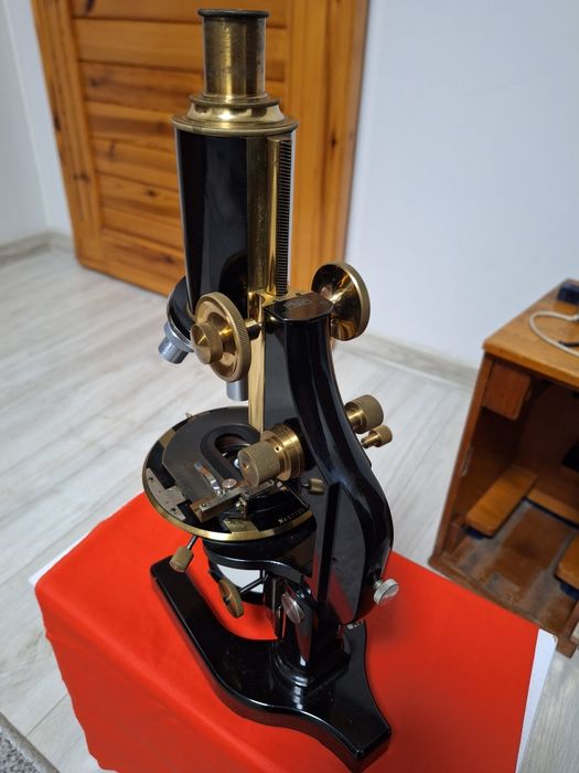 Piękny mikro. Carl Zeiss.