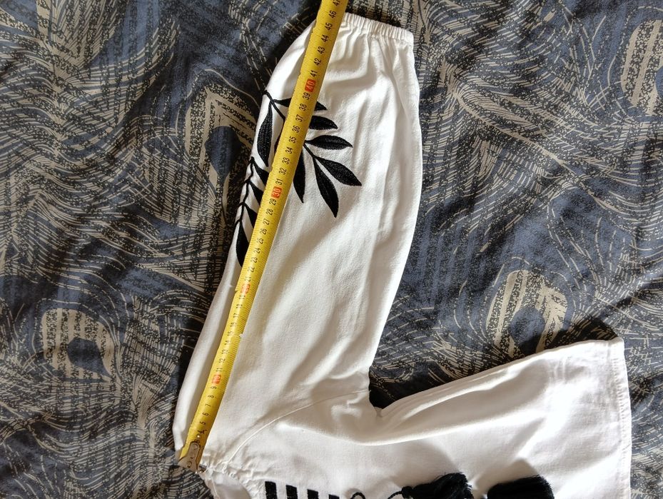 Продам вишиванку 140р для дівчинки