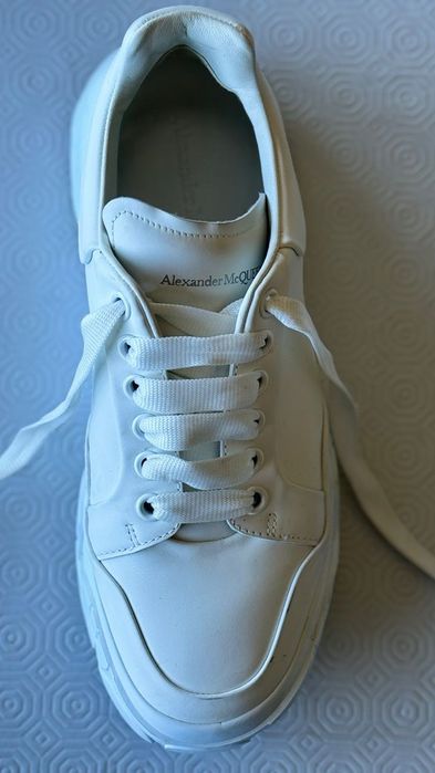 Ténis Alexander McQueen originais como novos