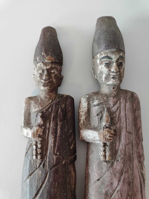 esculturas antigas de origem asiática