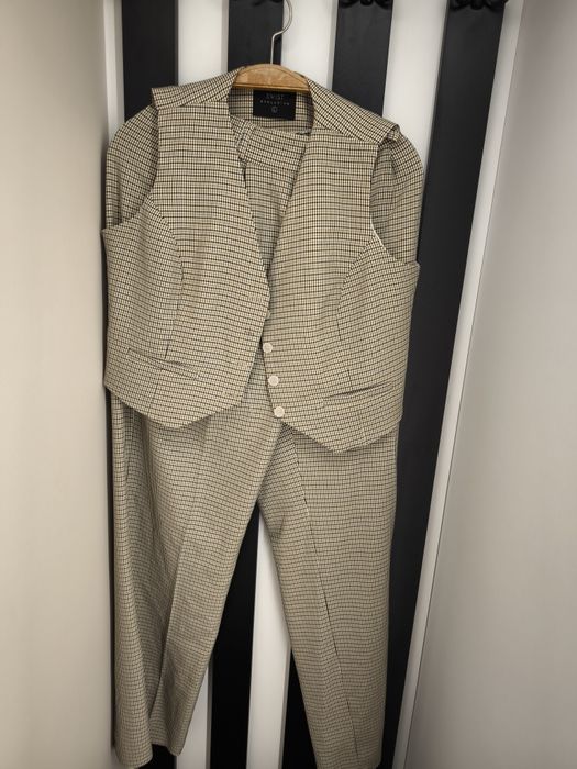 Garnitur w kratę z kamizelką