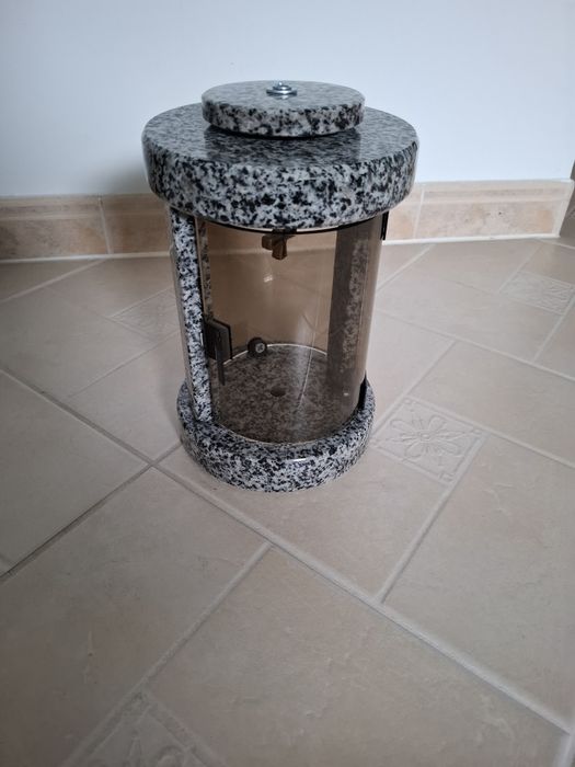 Lampion Granitowy na pomnik nagrobek lampka Ogrodowa ZNICZ kapliczka