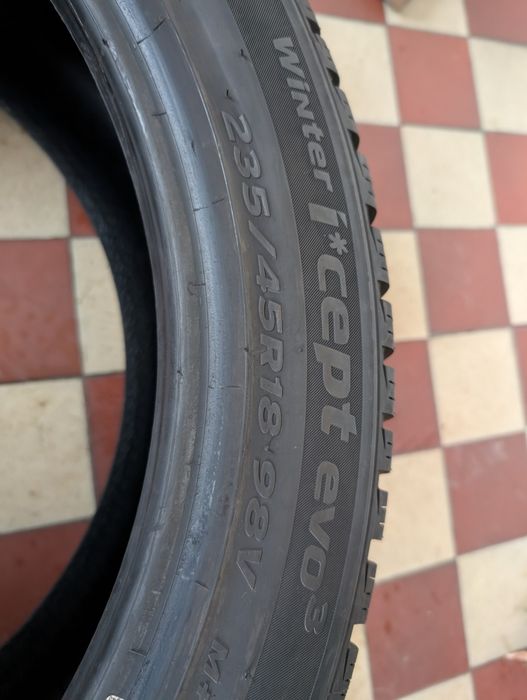Hankook Winter i*cept evo3 235/45R18 98V XL #579B