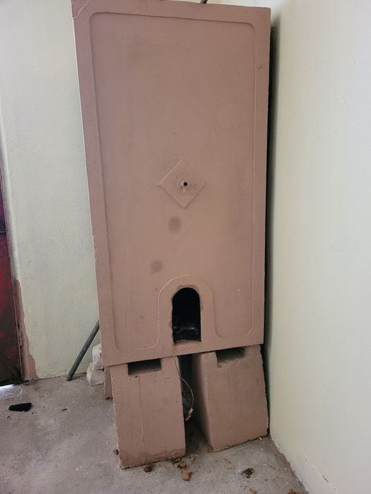 Depósito para vinho em cimento