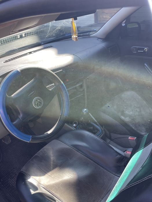 Volkswagen Golf 4