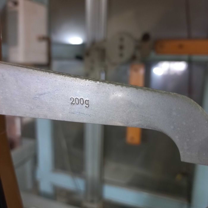 Balança de precisão com sistema hidráulico