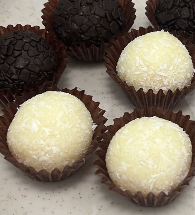 Brigadeiros Artesanais MiCaramelo — Tradição e Gourmet a Preços Especiais | Amadora