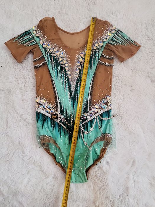 Strój do gimnastyki artystycznej kamienie Swarovski