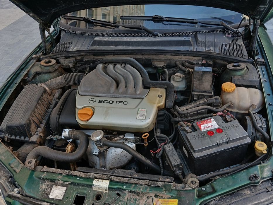 Opel Vectra B   1.6