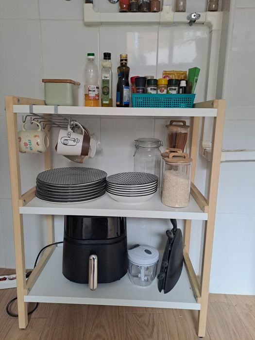 Estante aberta IKEA EKENABBEN – excelente estado