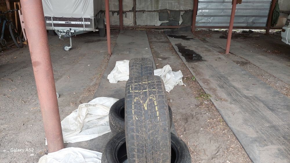 Продам комплект, разноширокой спорт резины linglong