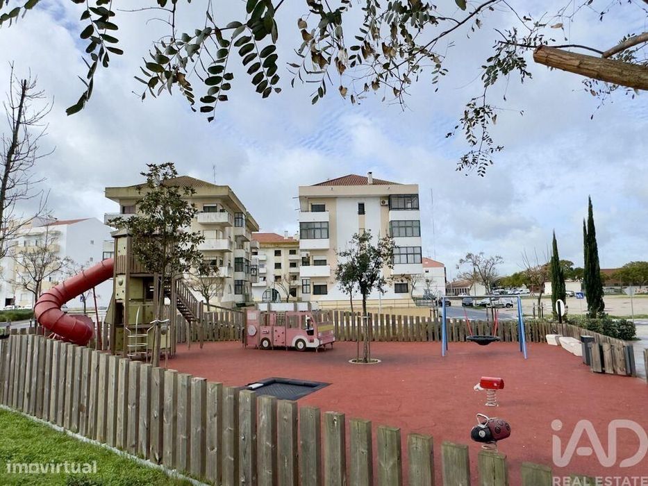 Apartamento T3 em Samora Correia de 86 m2