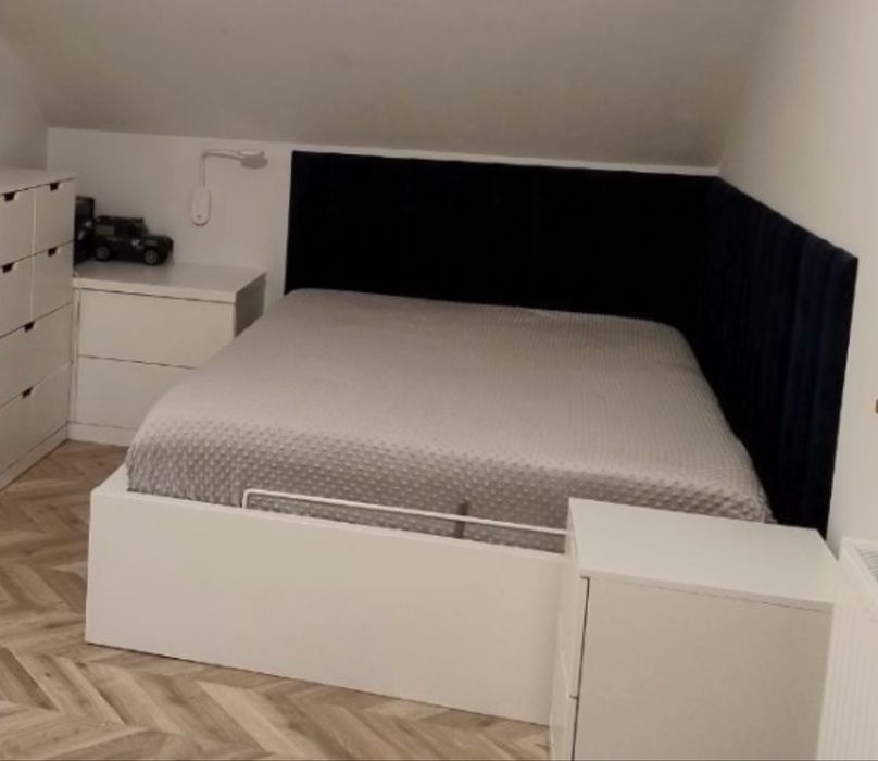 Lozko 140 biale ze stelazem +materac+podnośniki