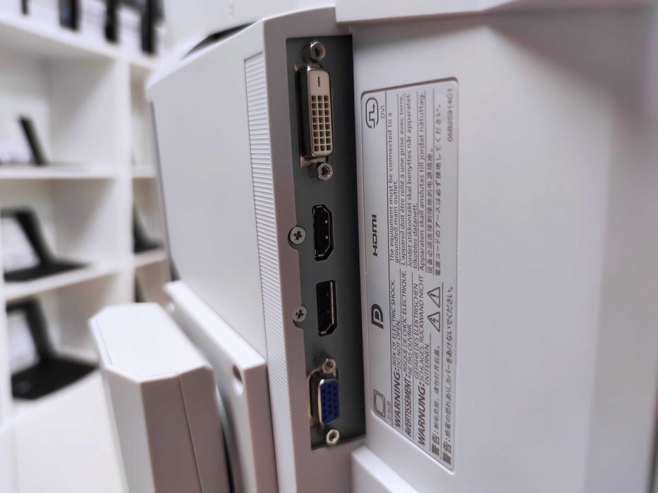 Monitor Bezramkowy Eizo 24" EV2450 Pełna Regulacja Klasa A HDMI