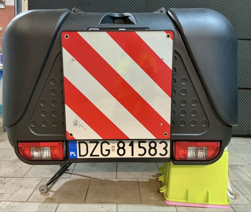 Kufer box na hak Tow Box V2 - 390l, piekny, komplet