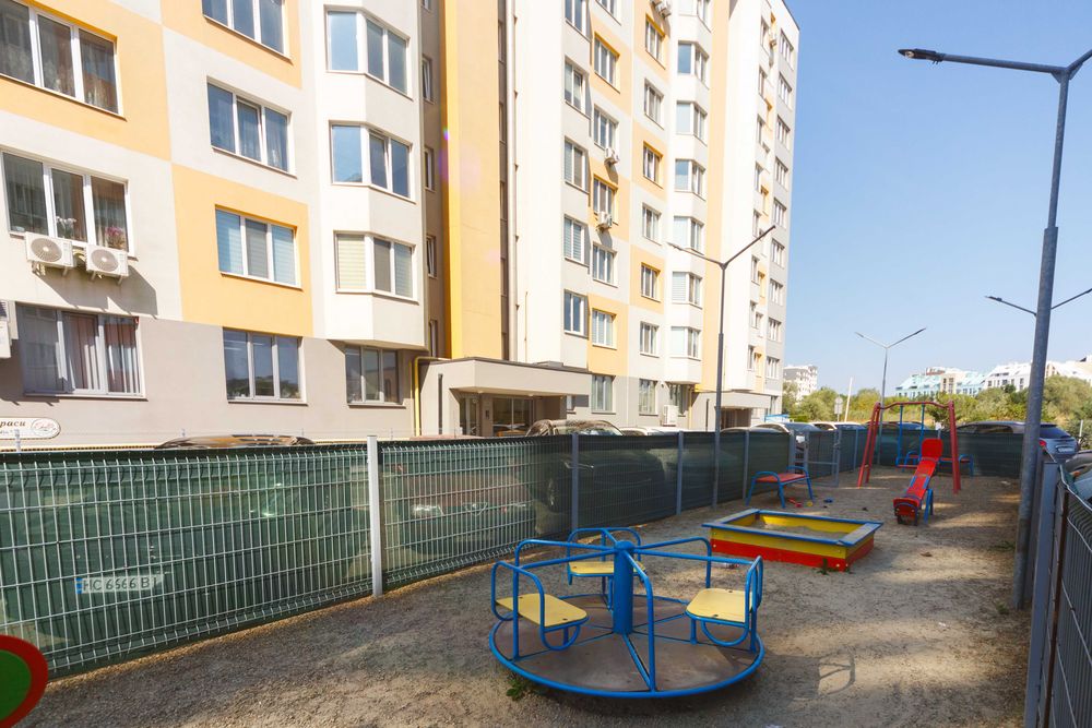 Продаж квартири на вул. Мікльоша