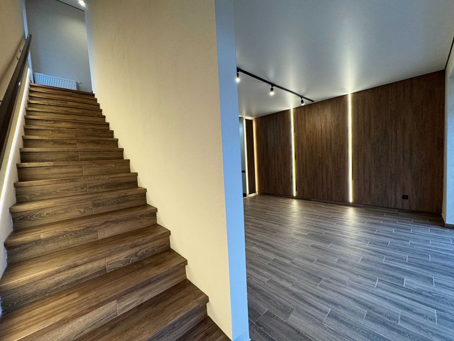 Крайній таун з ремонтом на 3 сотках в Бучі