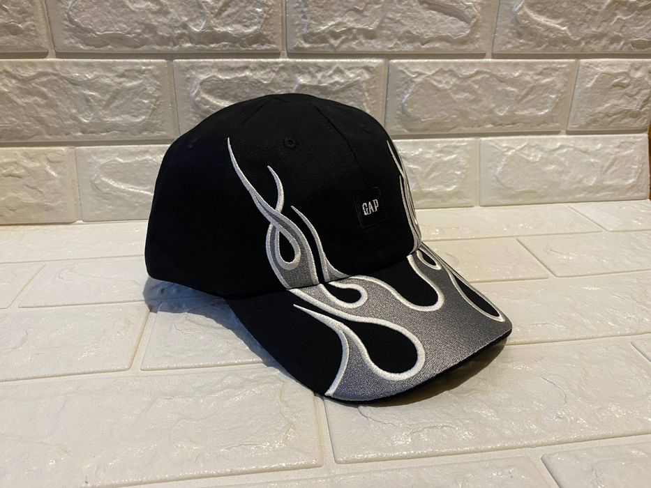Кепки хром хартс  геп канье вест gap Chrome Hearts