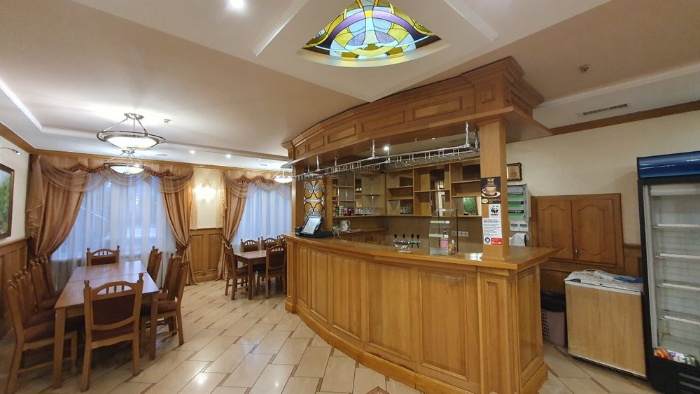 ПРОДАЖ Готельно-ресторанного комплекса Оленка в місті Рахів/Закарпаття