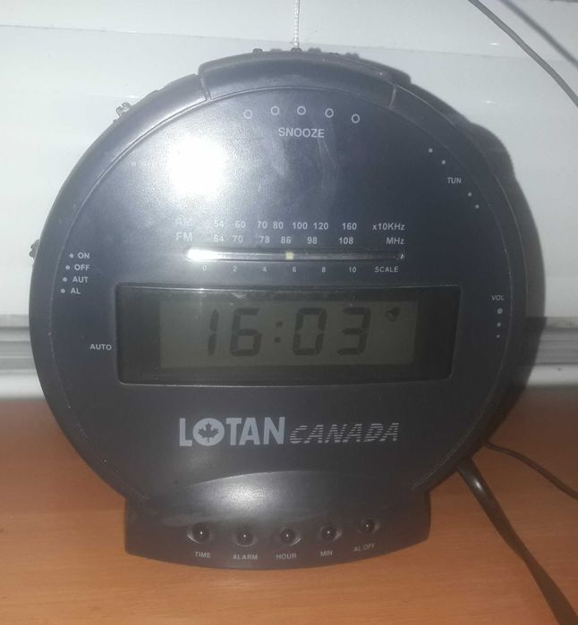 Часи-радіоприймач