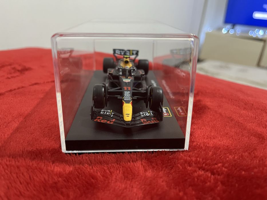 Carro Max Verstappen Red Bull Racing rb19