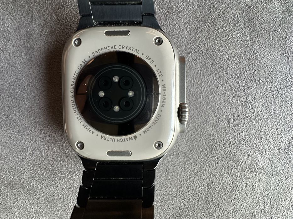 Apple Watch Ultra 1 49 mm GPS + Cellular | Caixa + 2 braceletes