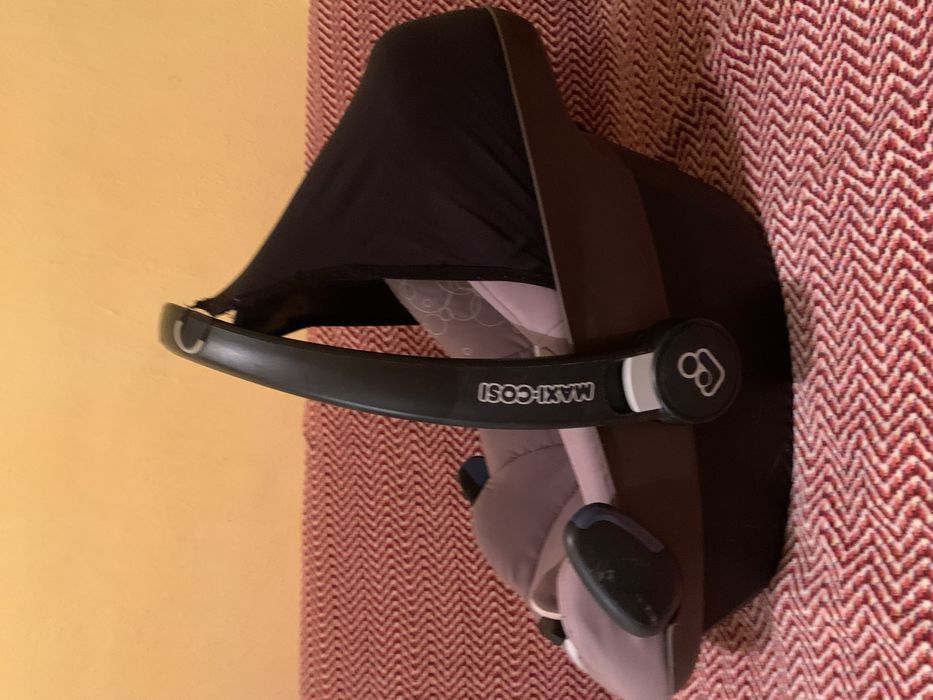 Кресло автомобильное переноска от 0 мес. maxi-cosi