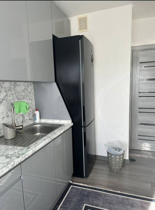 Продається 3 кімнатна панелька
