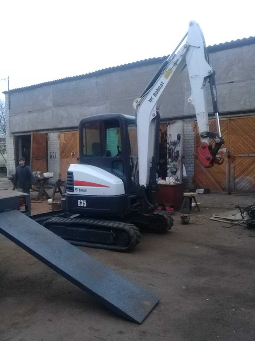 Аренда спецтехники мини-экскаватор,фронтальный погрузчик манипулятор