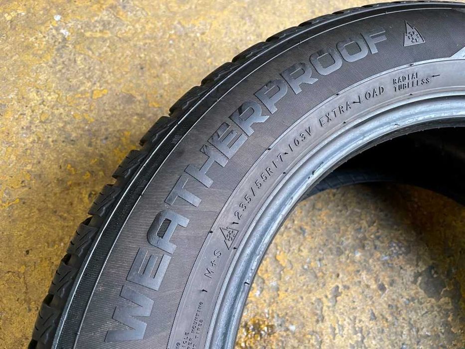 235/55 R17 Nokian weatherproof 2шт