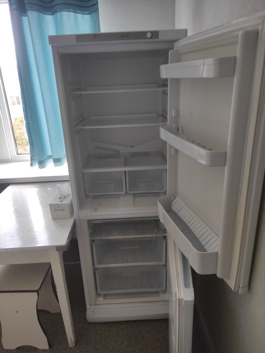 Холодильник продам по запчастям