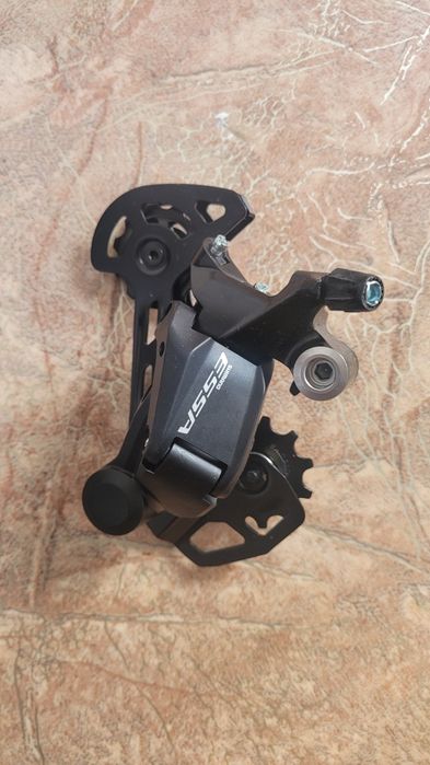Перемикач Shimano Essa