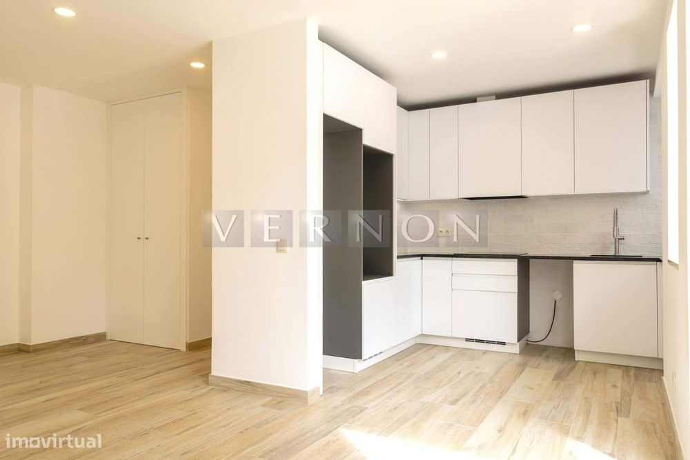 Apartamento T1 no R/Chão renovado no centro da cidade de Silves