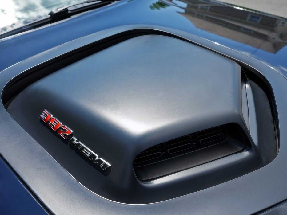 Dodge Challenger      2020