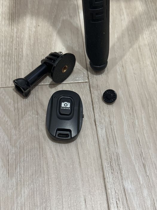 Новий настільний штатив Lamicall 3-в-1 з Bluetooth-пультом